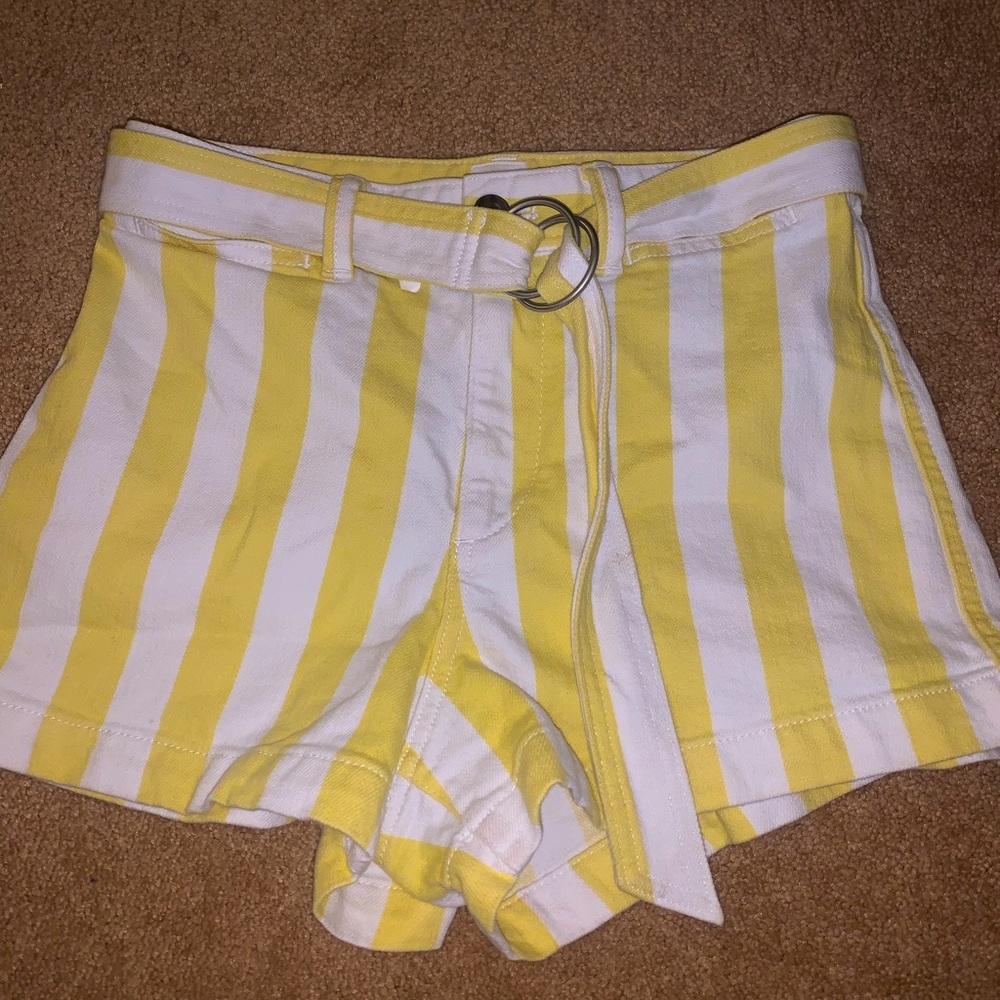 Brand Gap,Size 2 Petite.